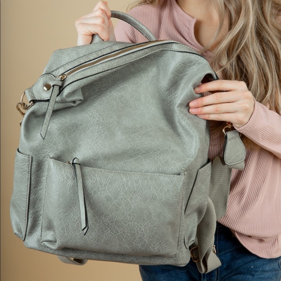 Gray backpack - Picture 8 of 11